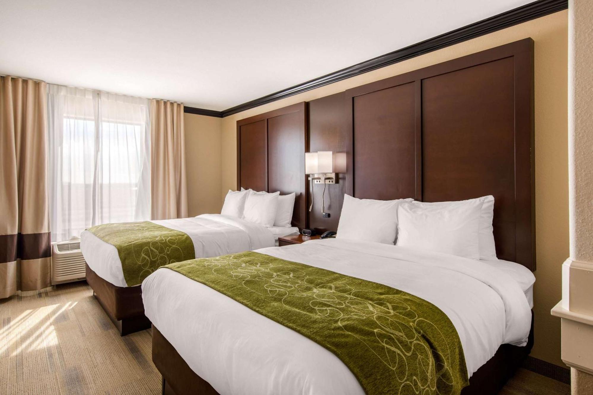 Comfort Suites Liberal Buitenkant foto