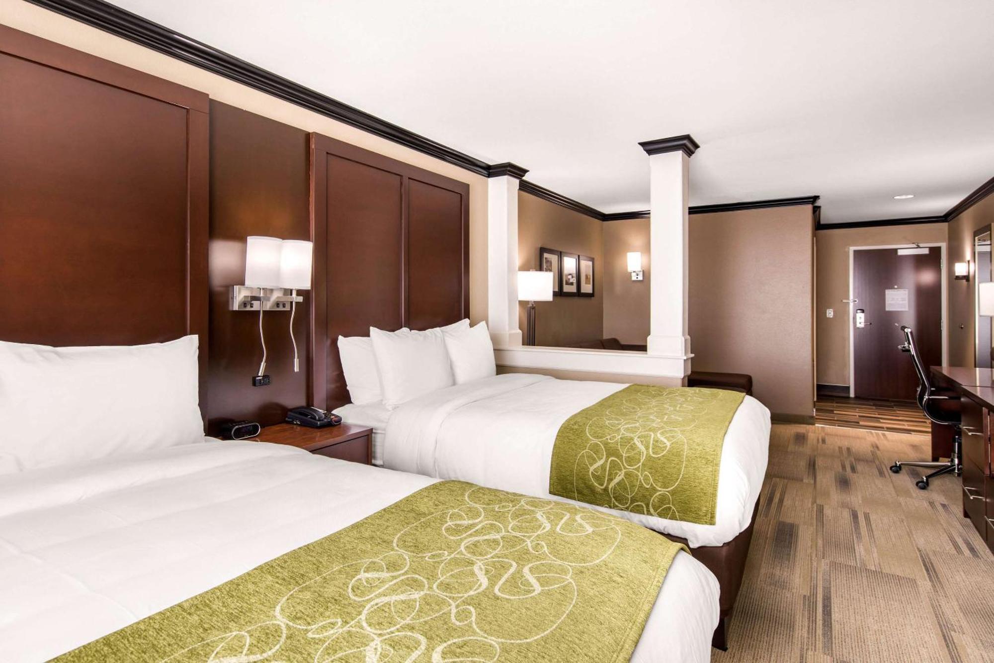 Comfort Suites Liberal Buitenkant foto